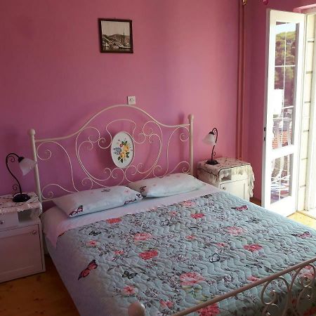 Noor Apartment And Room Хвар Экстерьер фото